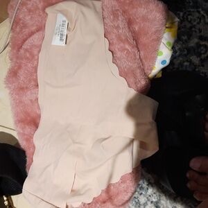 NWOT Women's Nude Scallop Pattern Panties CHEEKY